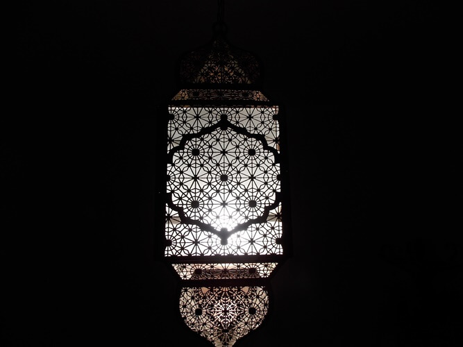 Moroccan Overlapping of strings of fine brass Lantern